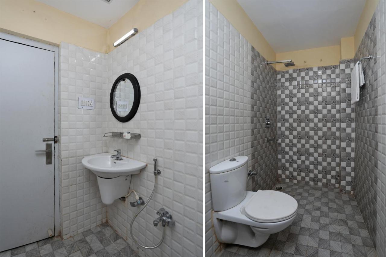 Oyo 4065 Hotel Richi Bhubaneswar Buitenkant foto