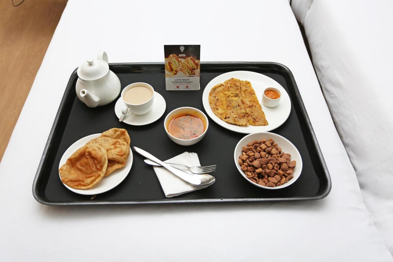 Oyo 4065 Hotel Richi Bhubaneswar Buitenkant foto