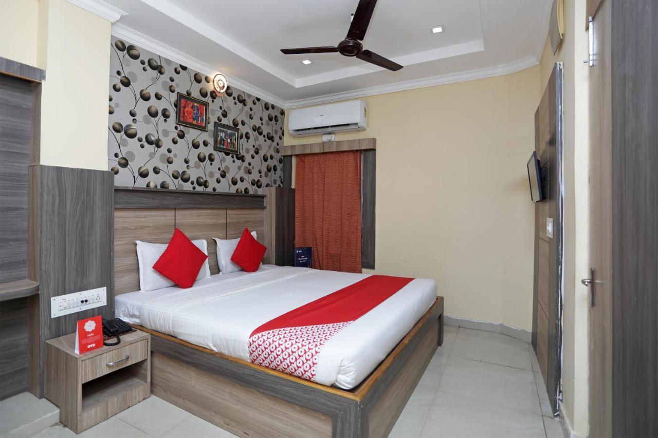 Oyo 4065 Hotel Richi Bhubaneswar Buitenkant foto