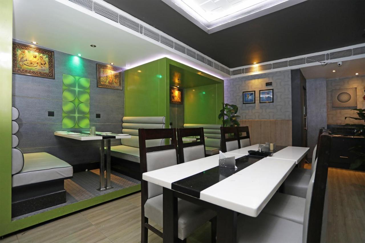 Oyo 4065 Hotel Richi Bhubaneswar Buitenkant foto