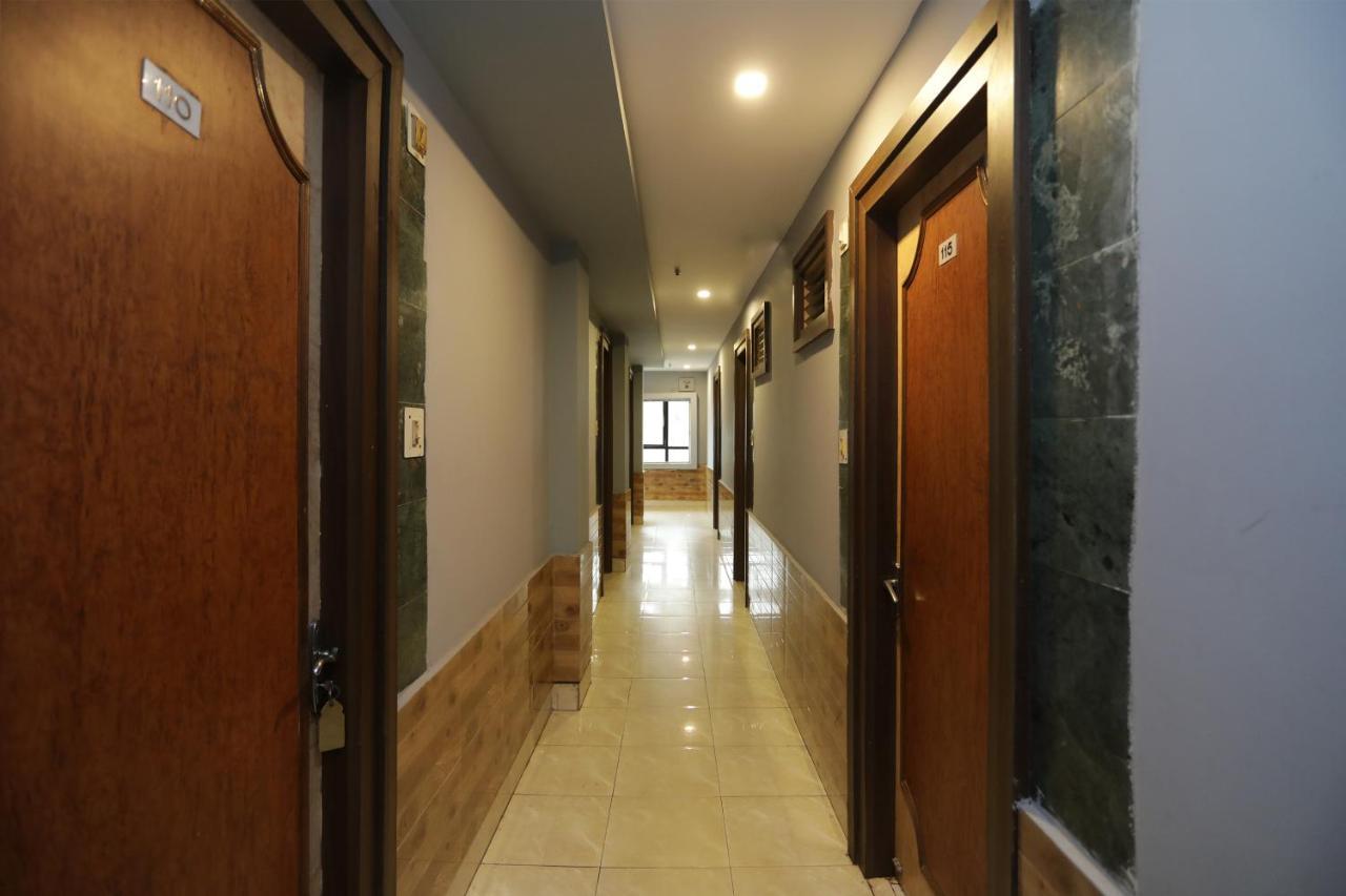 Oyo 4065 Hotel Richi Bhubaneswar Buitenkant foto