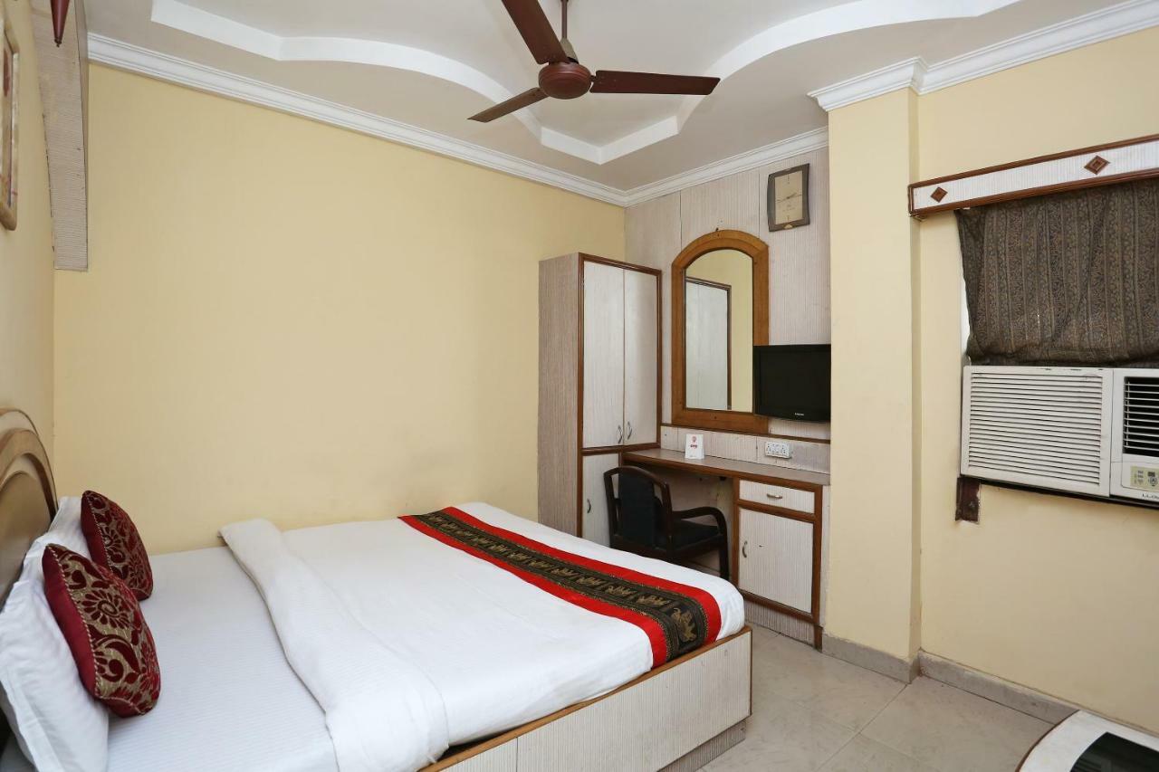 Oyo 4065 Hotel Richi Bhubaneswar Buitenkant foto